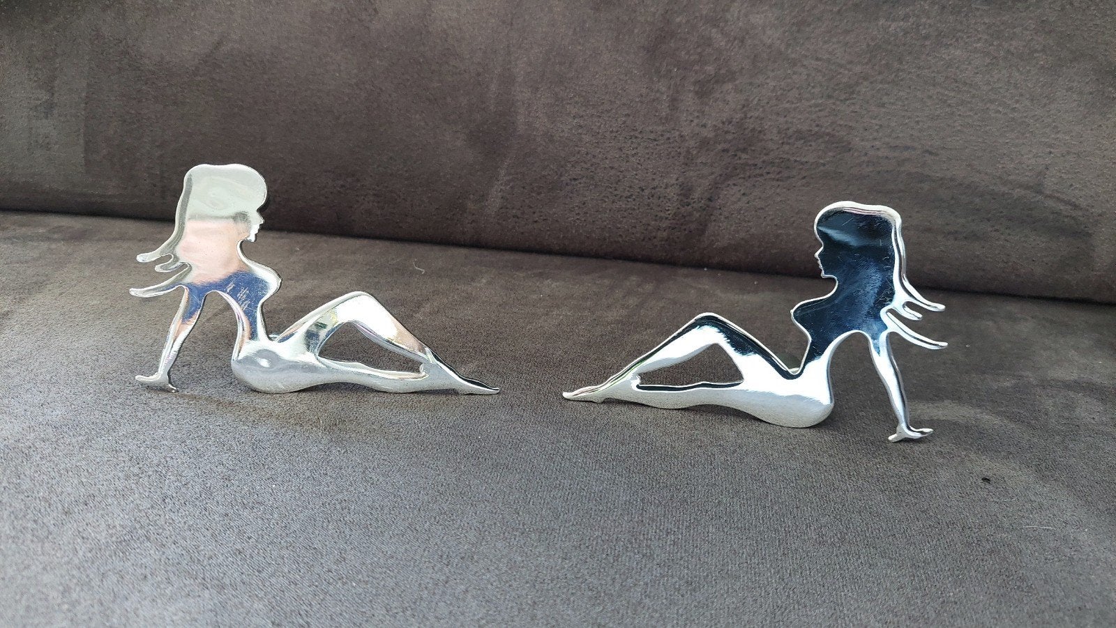 Chrome Pin-up Girl Embleem voor grill Auto/vrachtwagen, Ophalen of Verzenden, Gebruikt