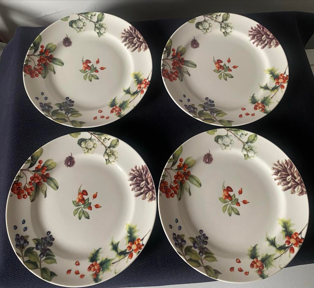 4 Kerstbordjes JBS Home Coll. 2011 + 2012. Drsn.17 cm, Ophalen of Verzenden, Zo goed als nieuw, Bord(en), Overige stijlen