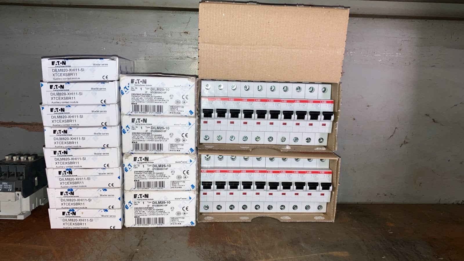Eaton DILM25-10 en DILM820-XH11-SI - Nieuw, Ophalen, Nieuw, Eaton, Overige typen