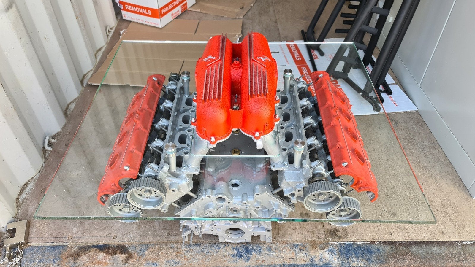 Decoratief object - Ferrari V8 motorblok salontafel - Ferrar, Ophalen, 50 – 75, Gebruikt, Industrieel, Modern, Exclusief, Automotive