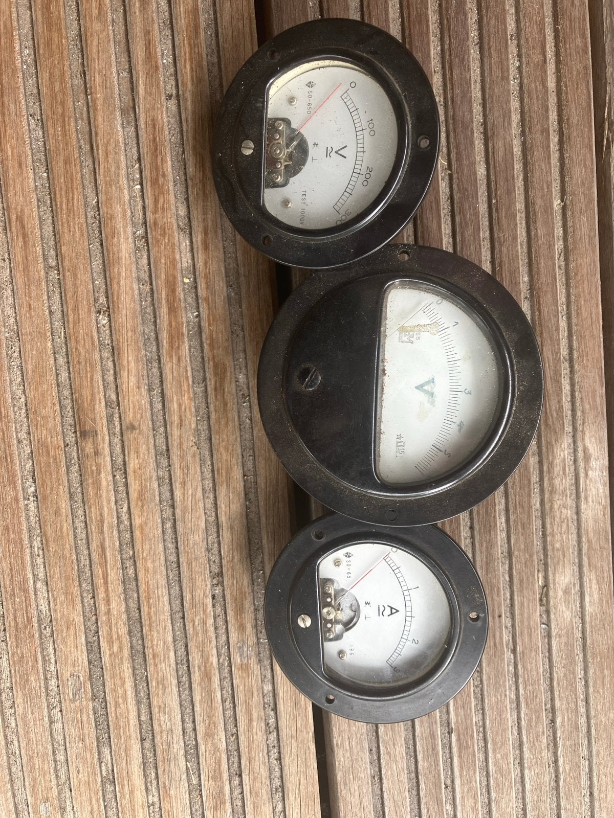 Set van 3 Vintage Analoge Meters (Voltmeter, Ampèremeter), Ophalen of Verzenden