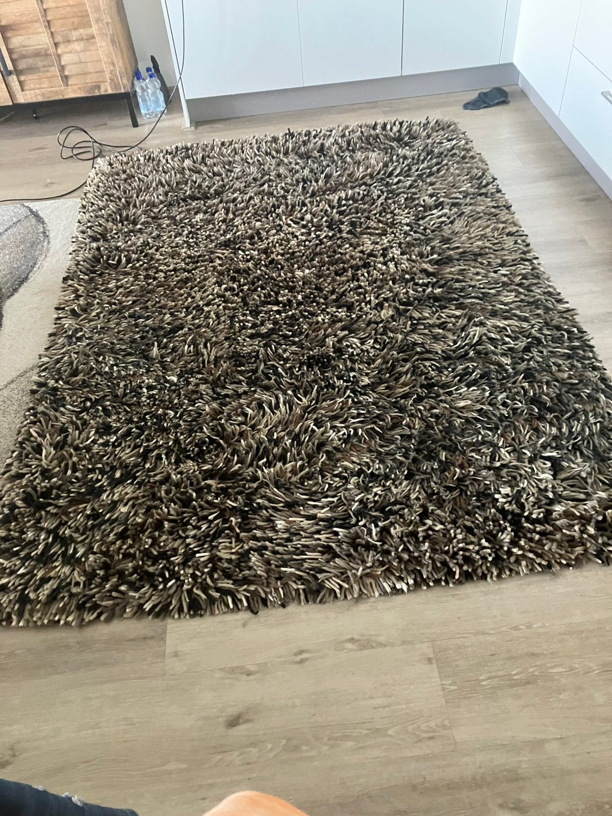 Te koop vloerkleed, Huis en Inrichting, Stoffering | Tapijten en Kleden, Ophalen, Bruin, 200 cm of meer, Zo goed als nieuw