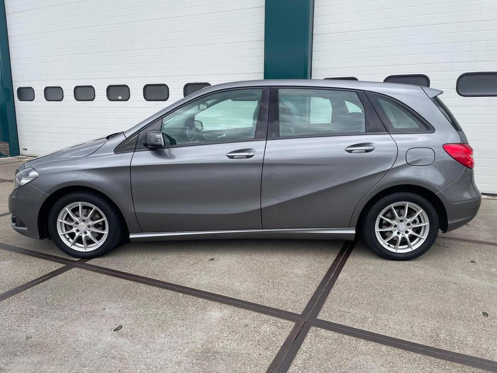 Mercedes-Benz B-klasse 180, Voorwielaandrijving, Stof, Gebruikt, 4 cilinders