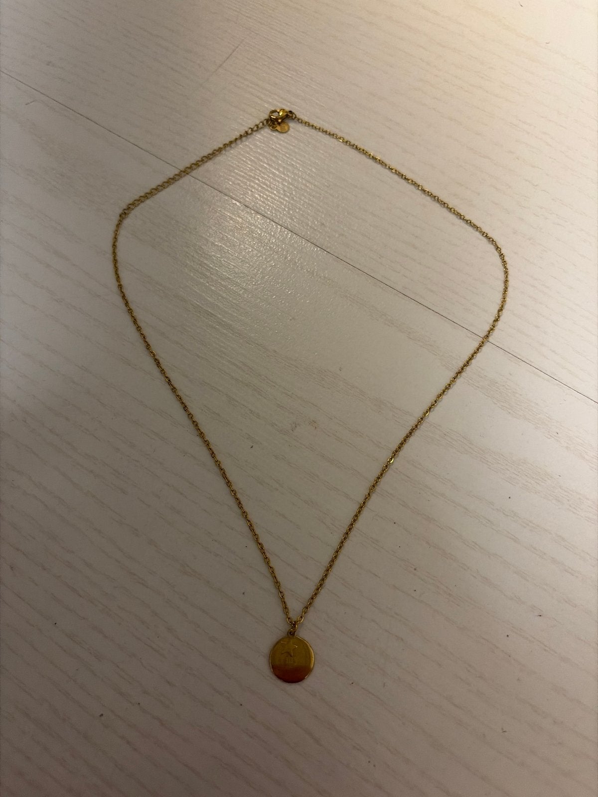 Gouden ketting Myjewellery met 'my' hanger en sterretje, Verzenden, Zo goed als nieuw, Goud, Met hanger