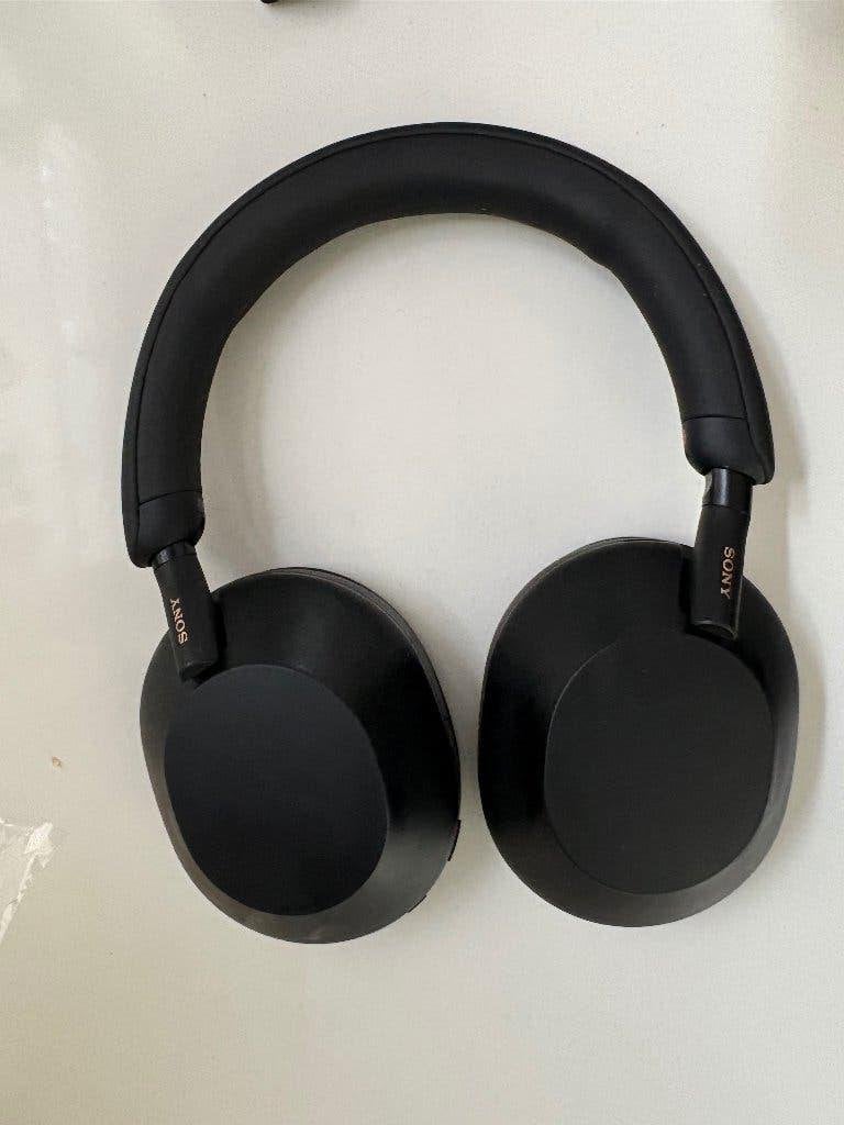 Sony WH-1000XM5
