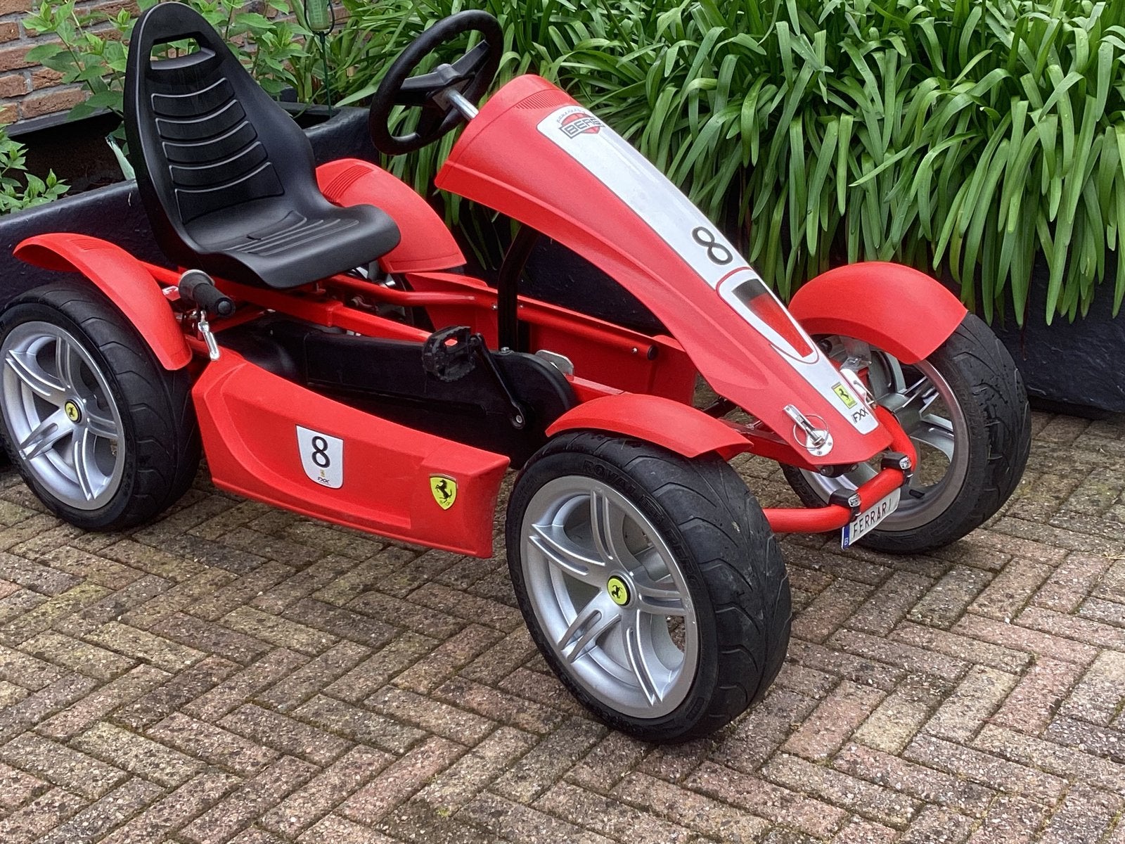 Berg fxx ferrari skelter max race wagen exclusief trapauto 8, Kinderen en Baby's, Ophalen, Gebruikt, Berg, Vrijloopautomaat