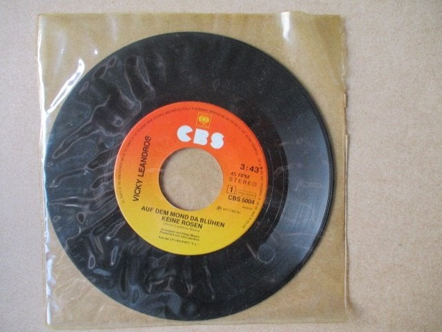 s3020 vicky leandros - auf der mond da bluhen keine rosen, Cd's en Dvd's, Ophalen, Gebruikt, 7 inch