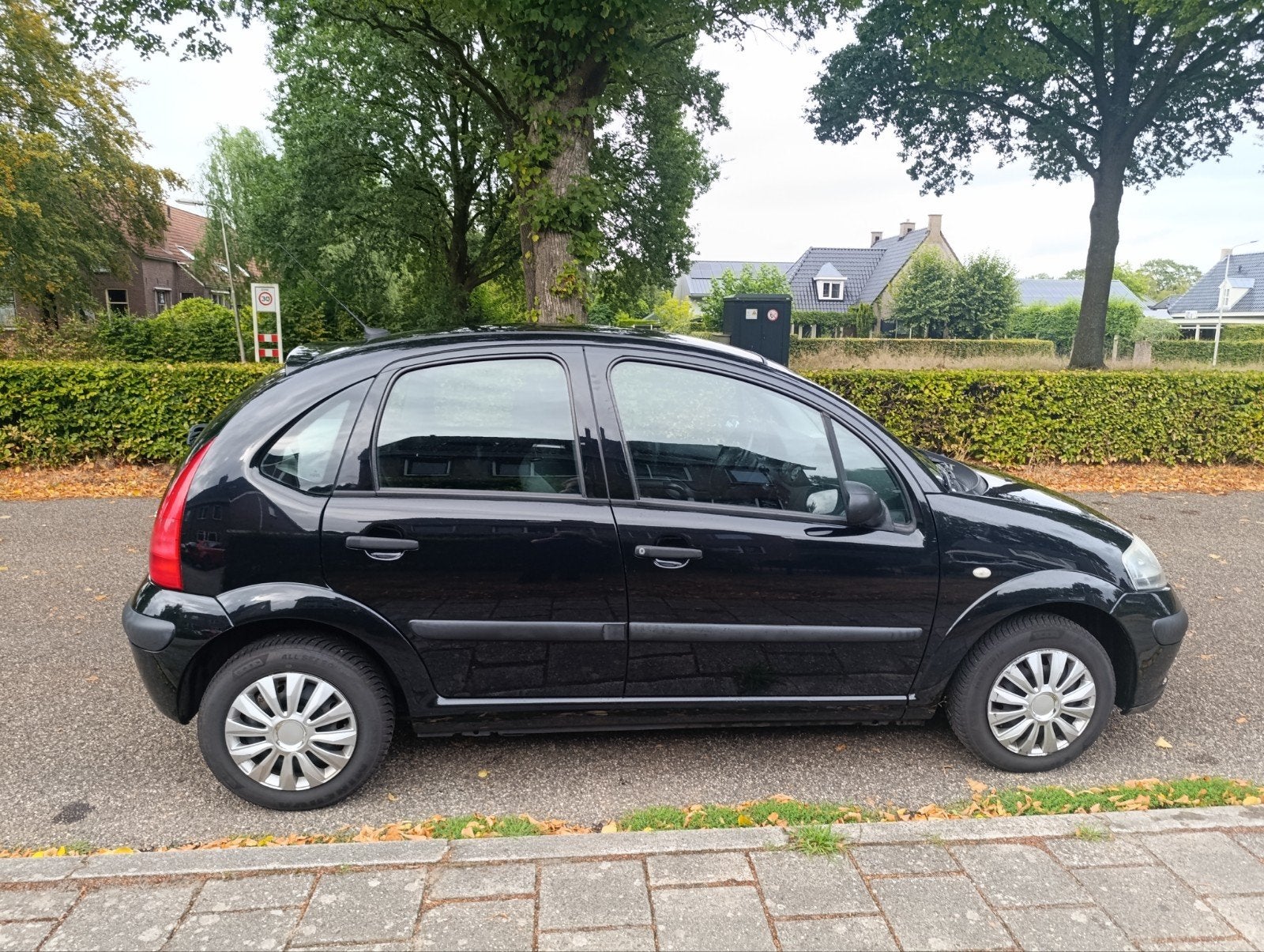 Citroën C3 1.4 benzine | nieuwe koppeling + uitlaat +banden, Voorwielaandrijving, Zwart, Origineel Nederlands, Bedrijf