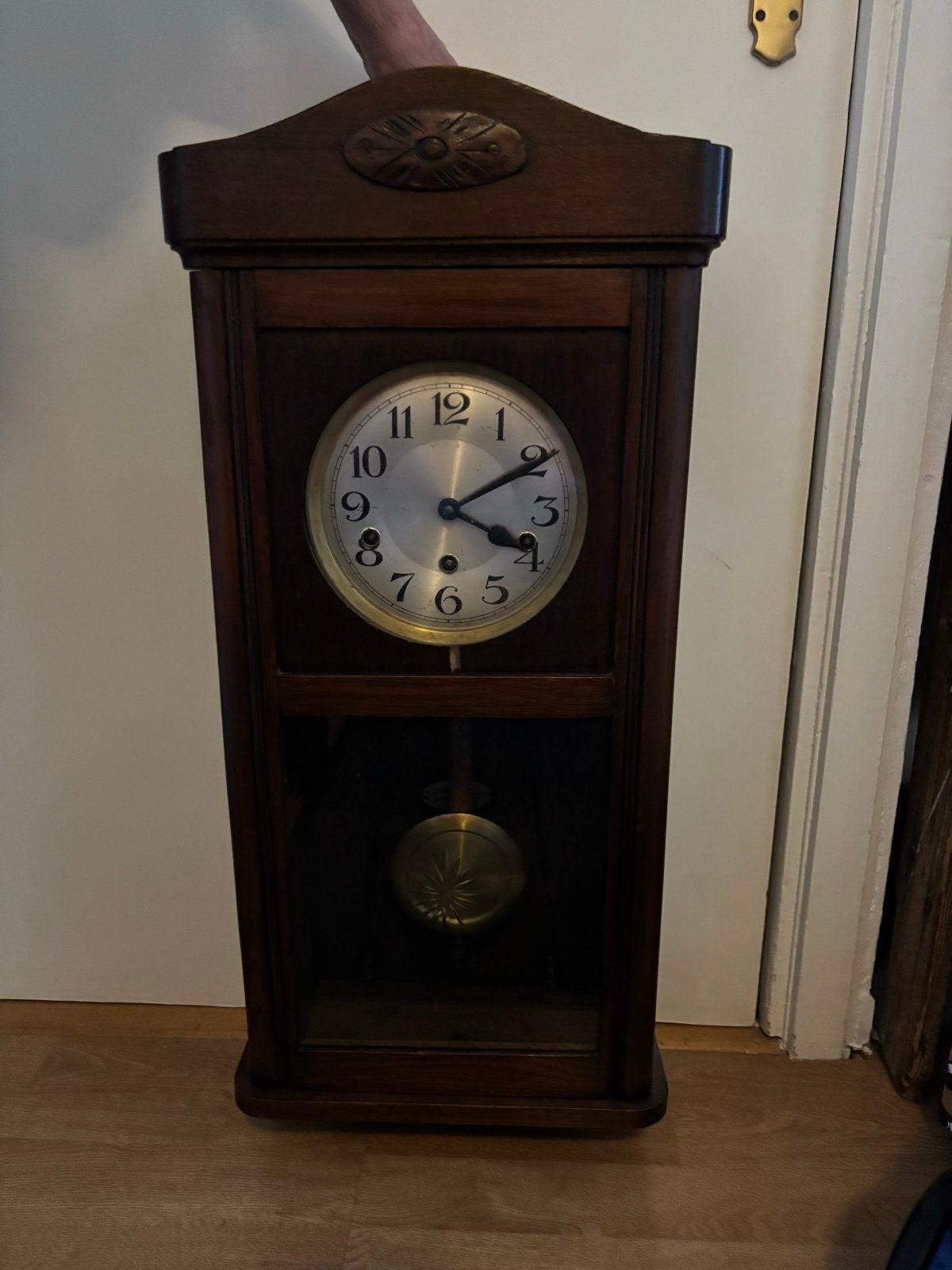 Antieke wandklok met slinger - Klassiek design, Antiek en Kunst, Ophalen