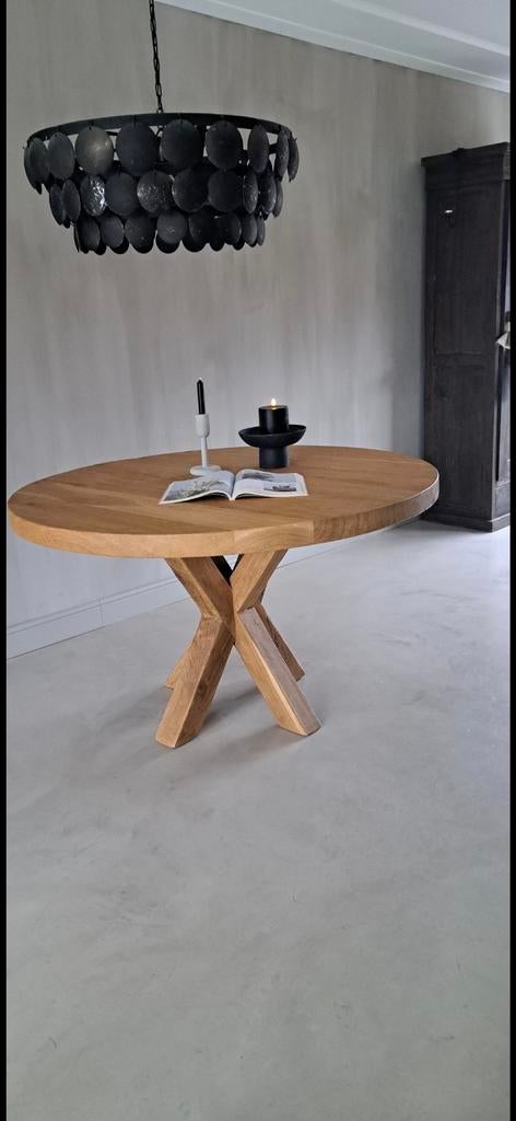 Nieuwe massief eiken eettafel 130 cm doorsnee, Ophalen, Nieuw