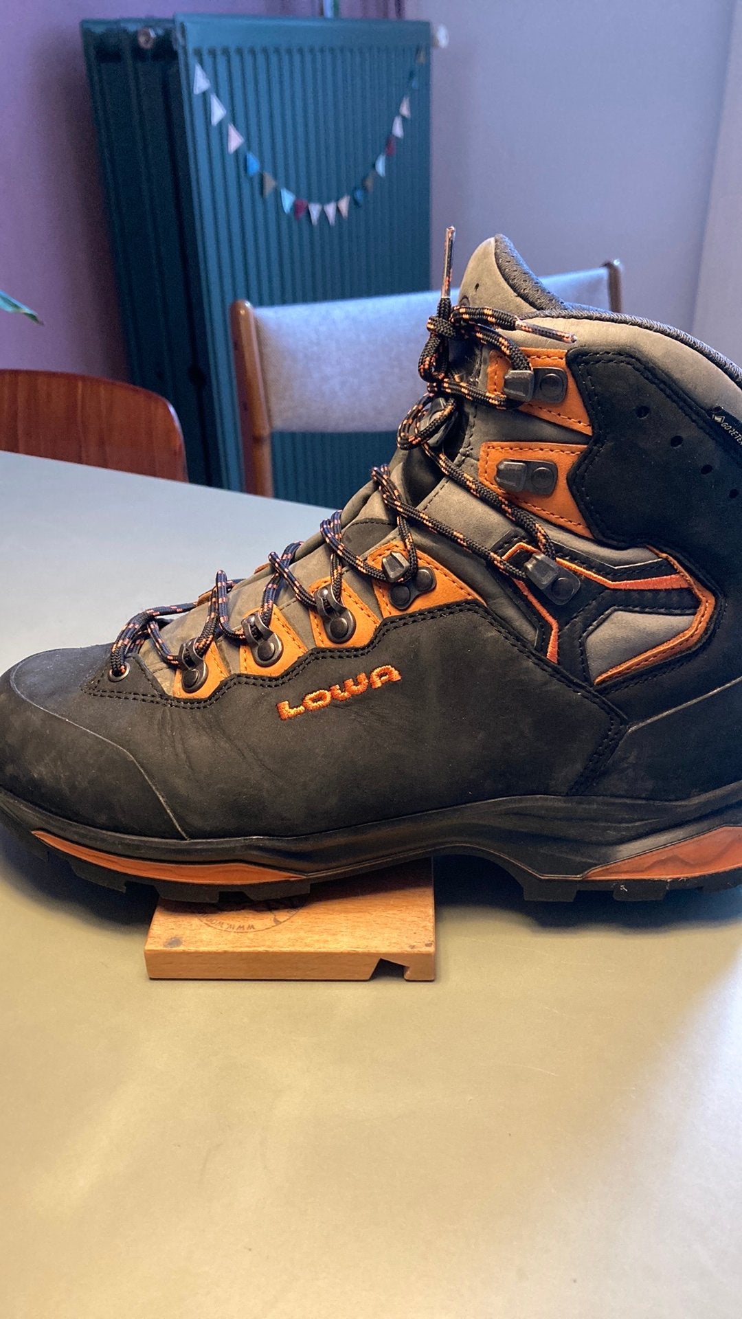 Lowa Trekkingschoen 45, Sport en Fitness, Bergsport en Wandelen, Ophalen, Zo goed als nieuw, Schoenen