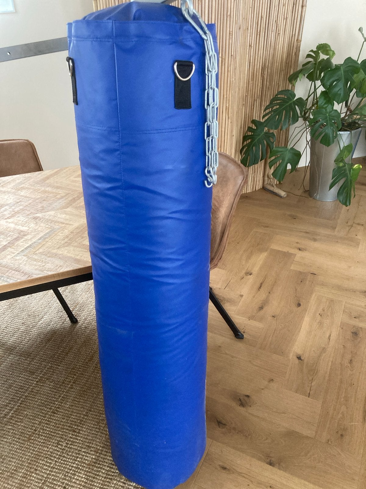Blauwe bokszak met ophangsysteem, Ophalen, Gebruikt, Bokszak