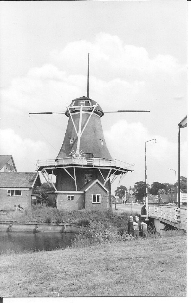 Ansichtkaart Korenmolen "Nooitgedacht" Veenord 1975, Verzamelen, Ophalen of Verzenden, 1960 tot 1980, Ongelopen, Drenthe