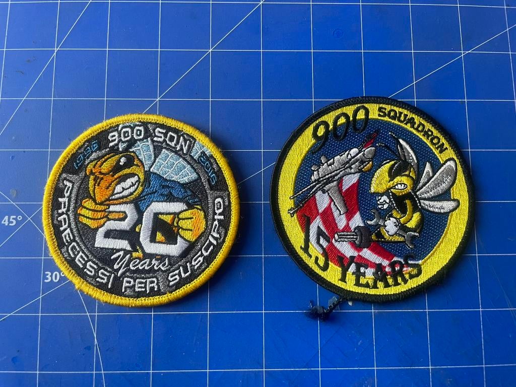 Twee stoffen patches 900 squadron 15 en 20 years, Ophalen of Verzenden, Zo goed als nieuw