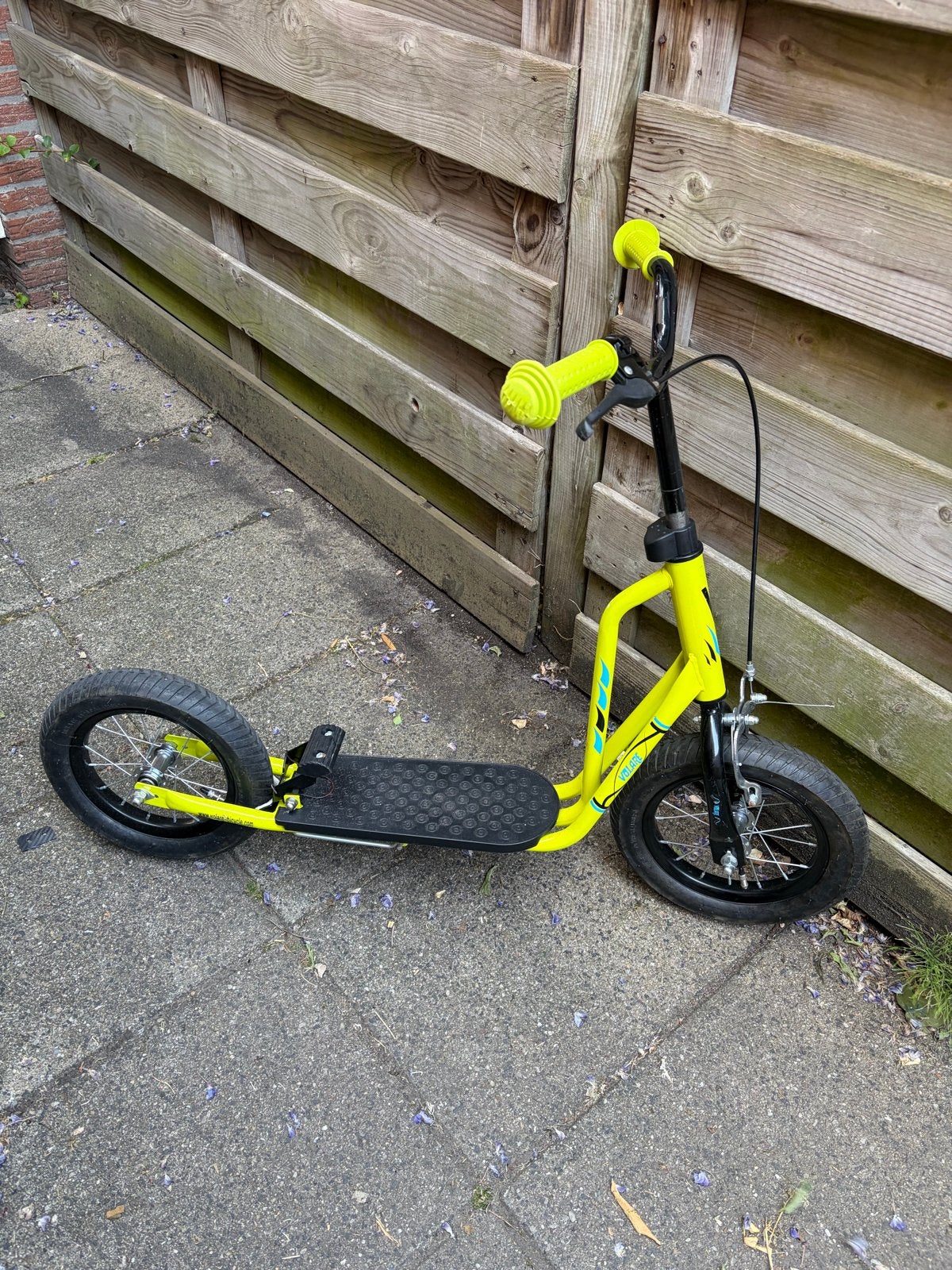 Kinderstep geel met handrem, Fietsen en Brommers, Steps, Ophalen, Gebruikt, Gewone step