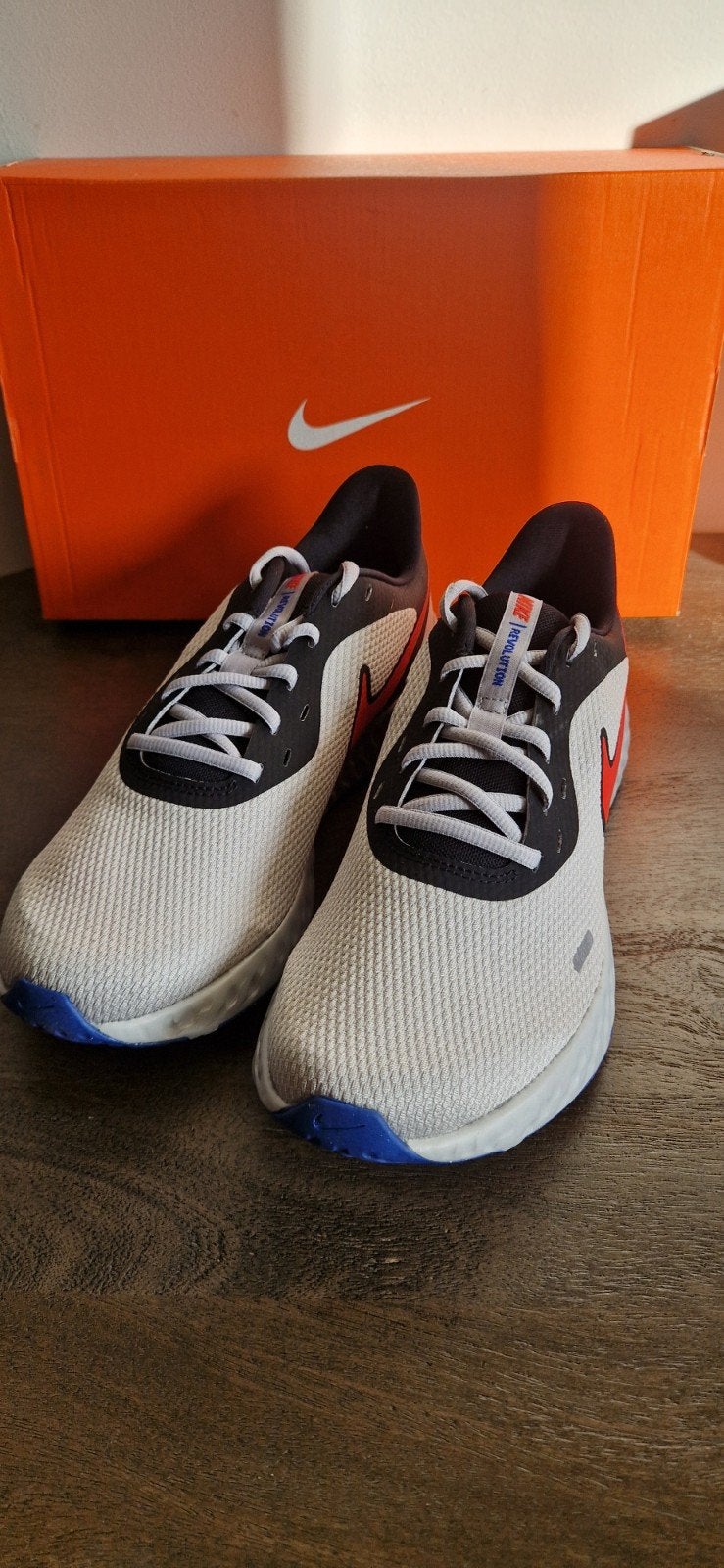 Nike Revolution 5 Sneakers - Maat 43, Wit, Nike, Nieuw, Ophalen of Verzenden