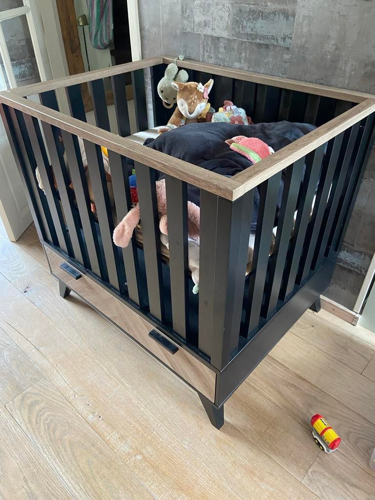 Interbaby Box Met Lade Lancaster Zwart / Visgraatmotief, Ophalen, Zo goed als nieuw