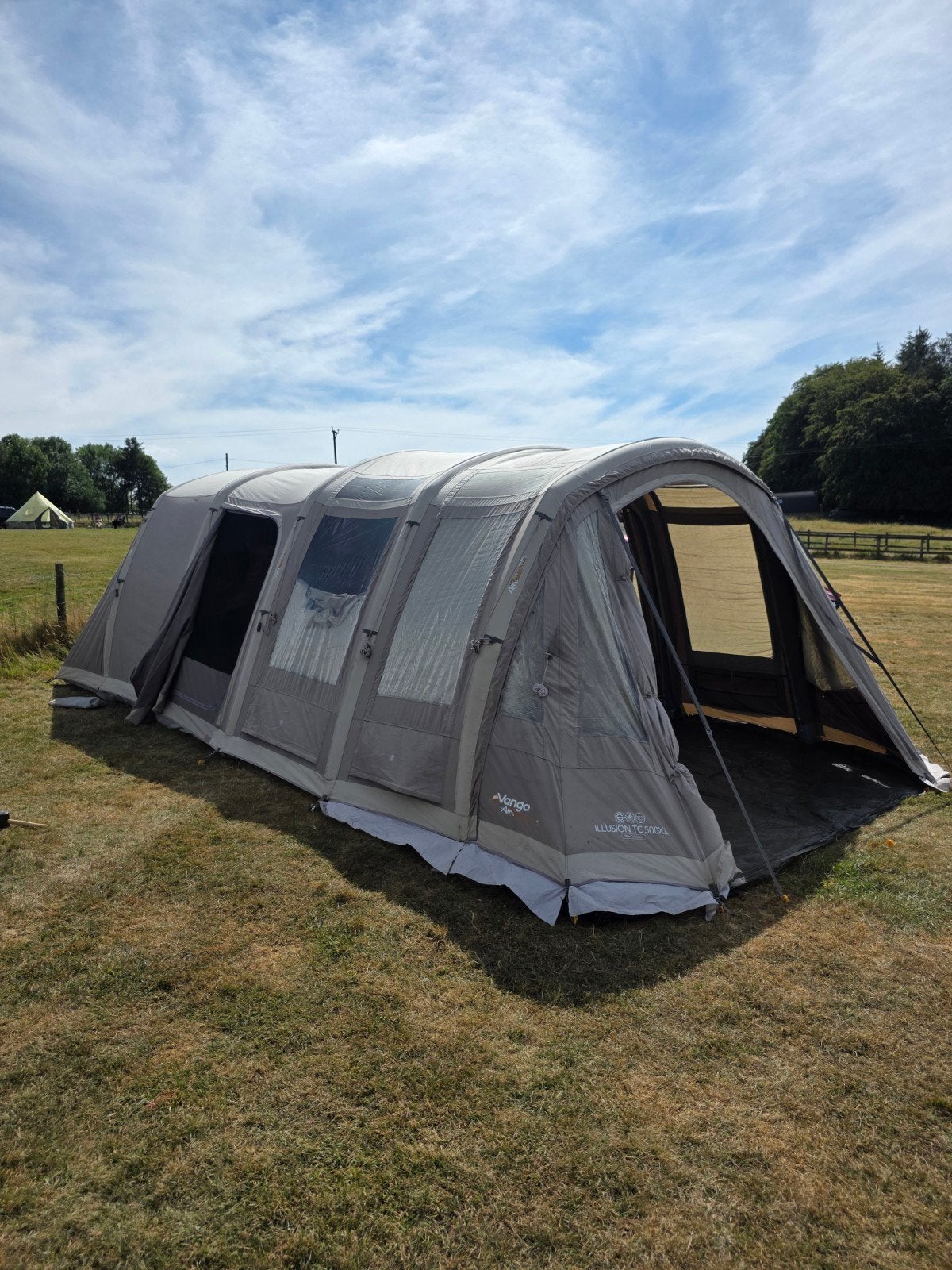 Ruime Vango AirBeam tent - Ideaal voor gezinnen, Ophalen, Gebruikt, Meer dan 6