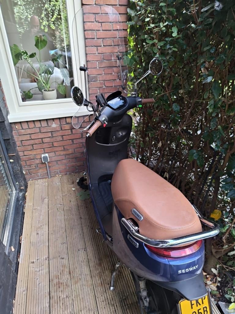 Segway E125S Elektrische Scooter 2022 – Dubbele Accu, Ophalen, Gebruikt, Overige modellen, Maximaal 45 km/u