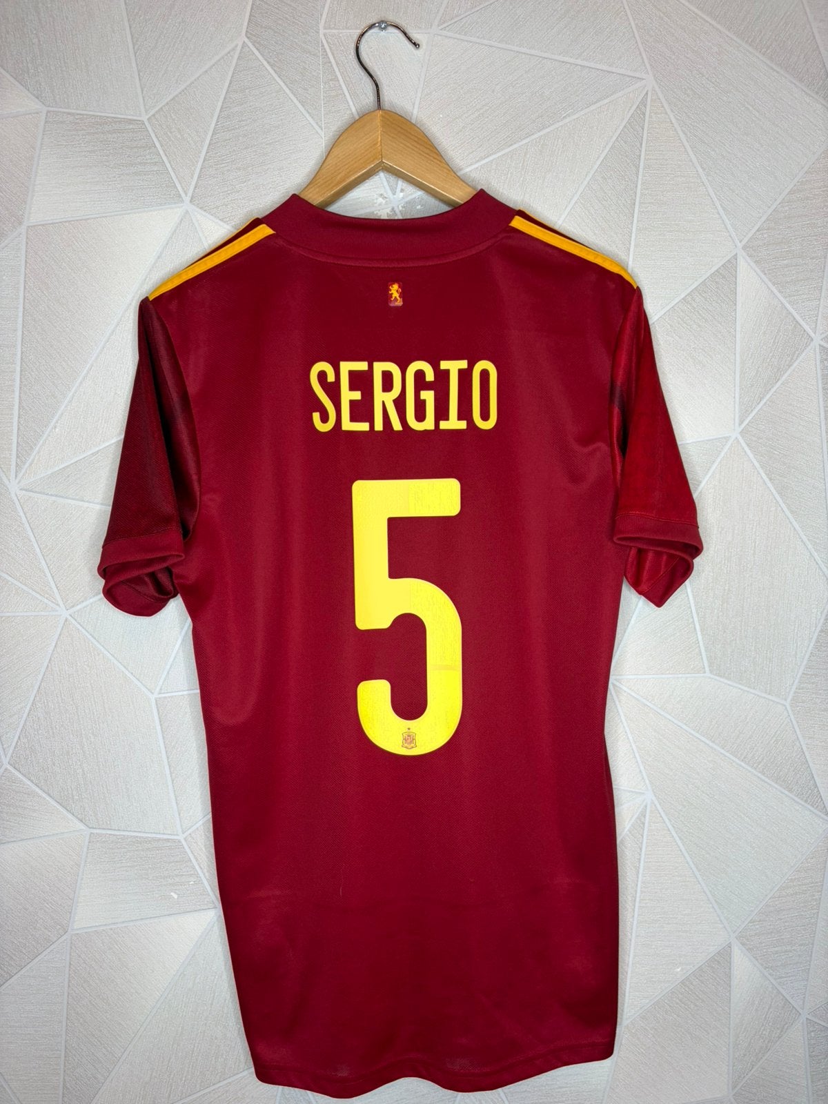 Spanje Thuis 2020/2021 Sergio Busquets, Shirt, ., Zo goed als nieuw, .