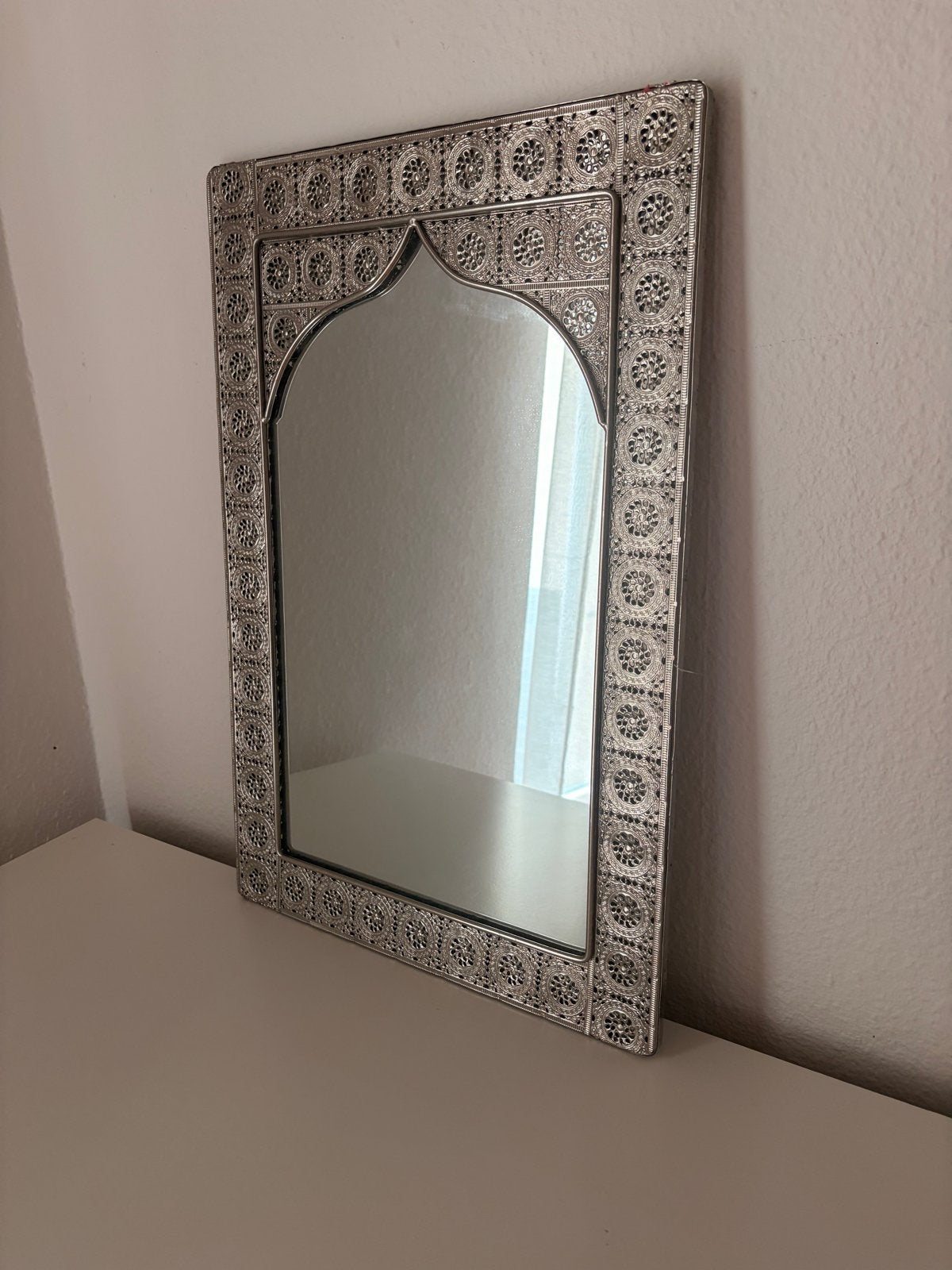 Mooie Marokkaanse spiegel met zilverkleurig frame, Huis en Inrichting, Ophalen, Minder dan 50 cm, Zo goed als nieuw, Minder dan 100 cm