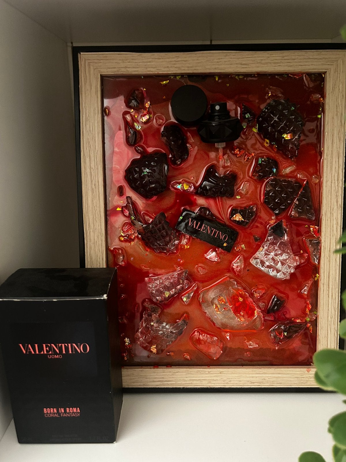 Valentino parfum art, Antiek en Kunst, Verzenden