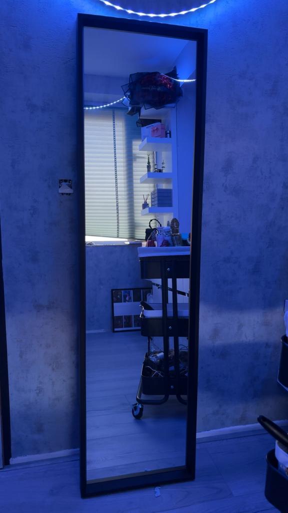 Spiegel met zwarte lijst, Huis en Inrichting, Badkamer | Complete badkamers, Ophalen, Zo goed als nieuw