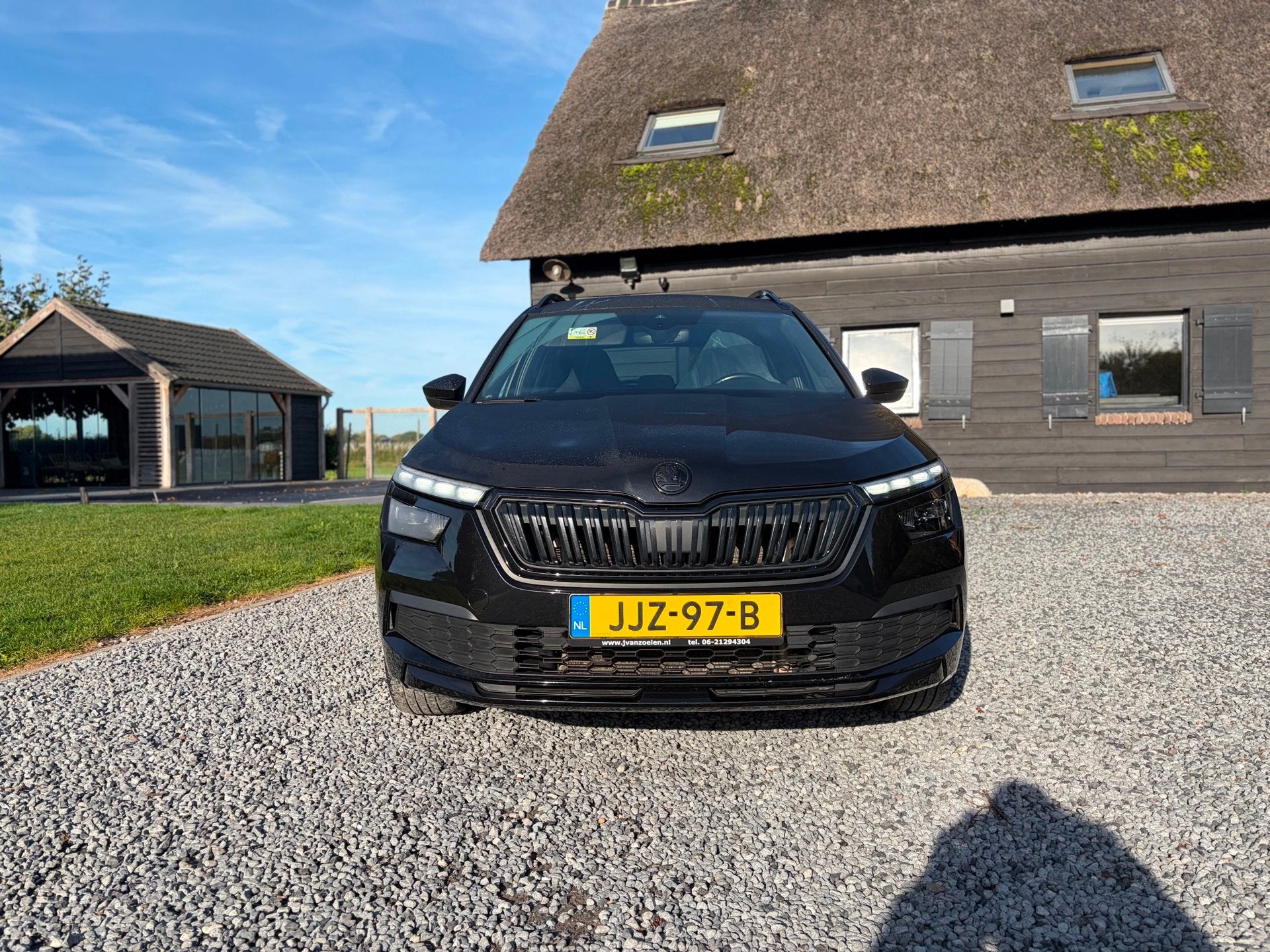 Skoda KAMIQ 1.5 TSI ACT Business Edition Monte Carlo, Auto's, Stof, 4 cilinders, 150 pk, Zwart