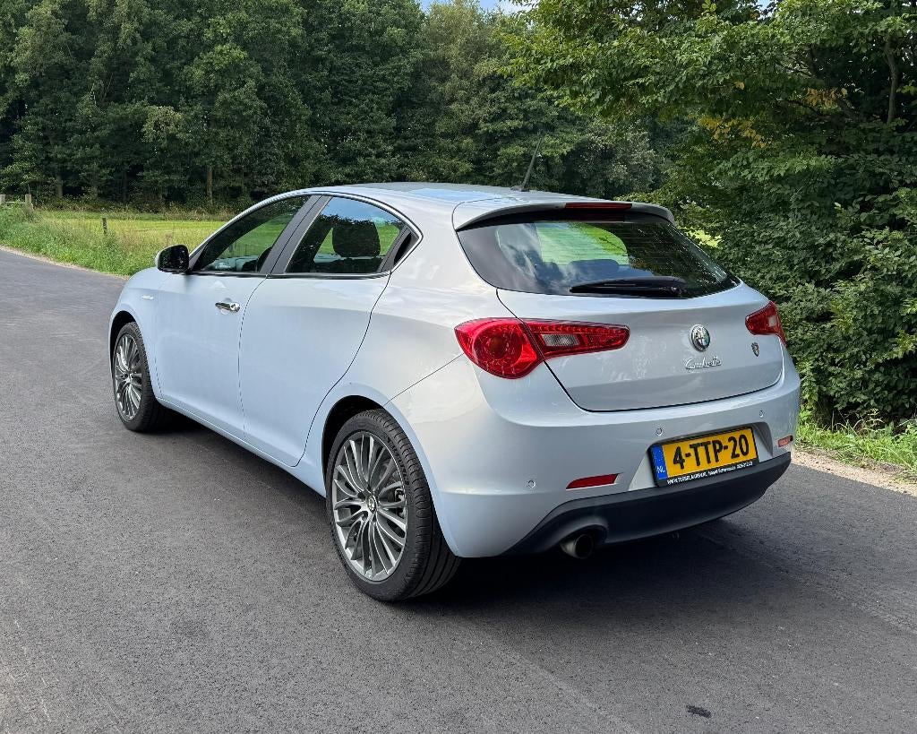 Alfa Romeo Giulietta 1.4 Turbo Multi AIR TCT 2014 Squadra, Auto's, Stof, 1280 kg, 4 cilinders, Blauw