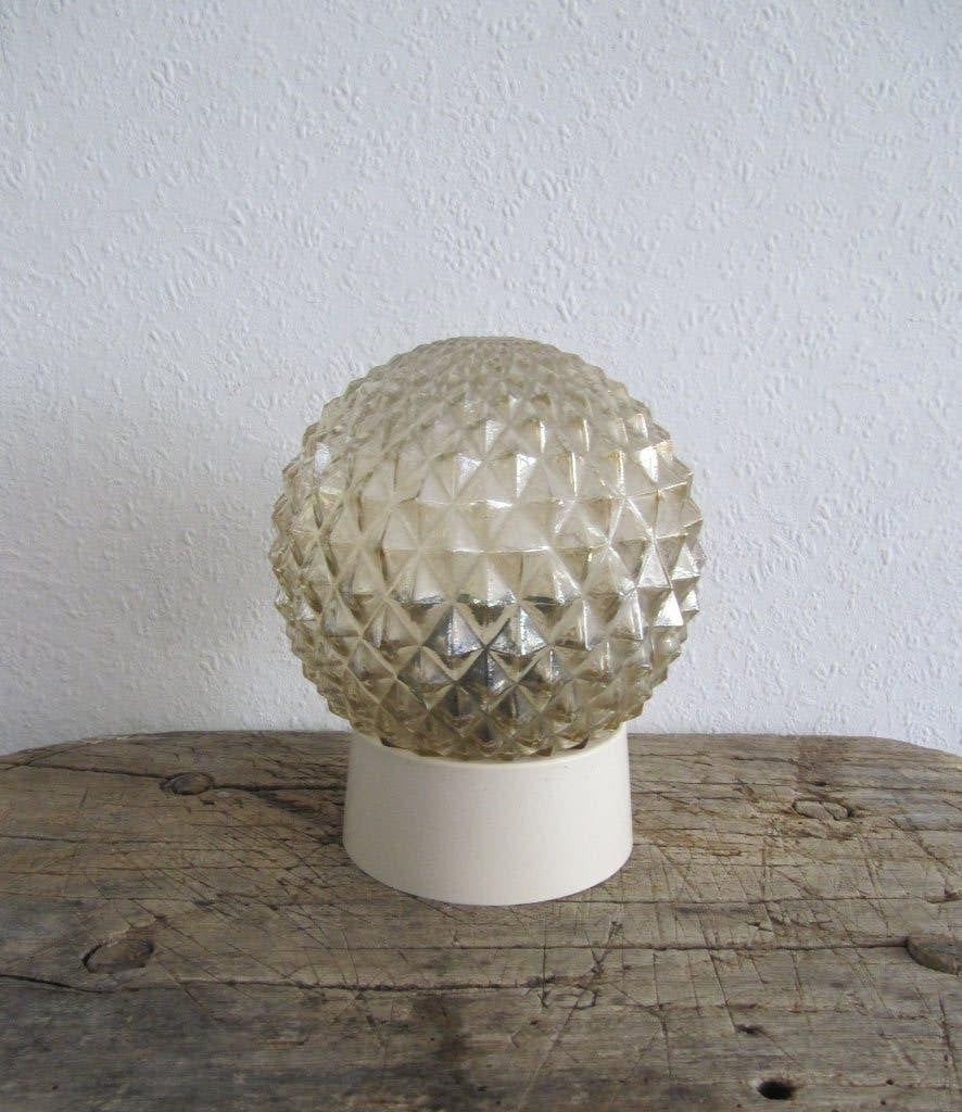 Vintage Mid Century plafondlamp bol Diamant glas, Huis en Inrichting, Ophalen of Verzenden, Zo goed als nieuw, Glas