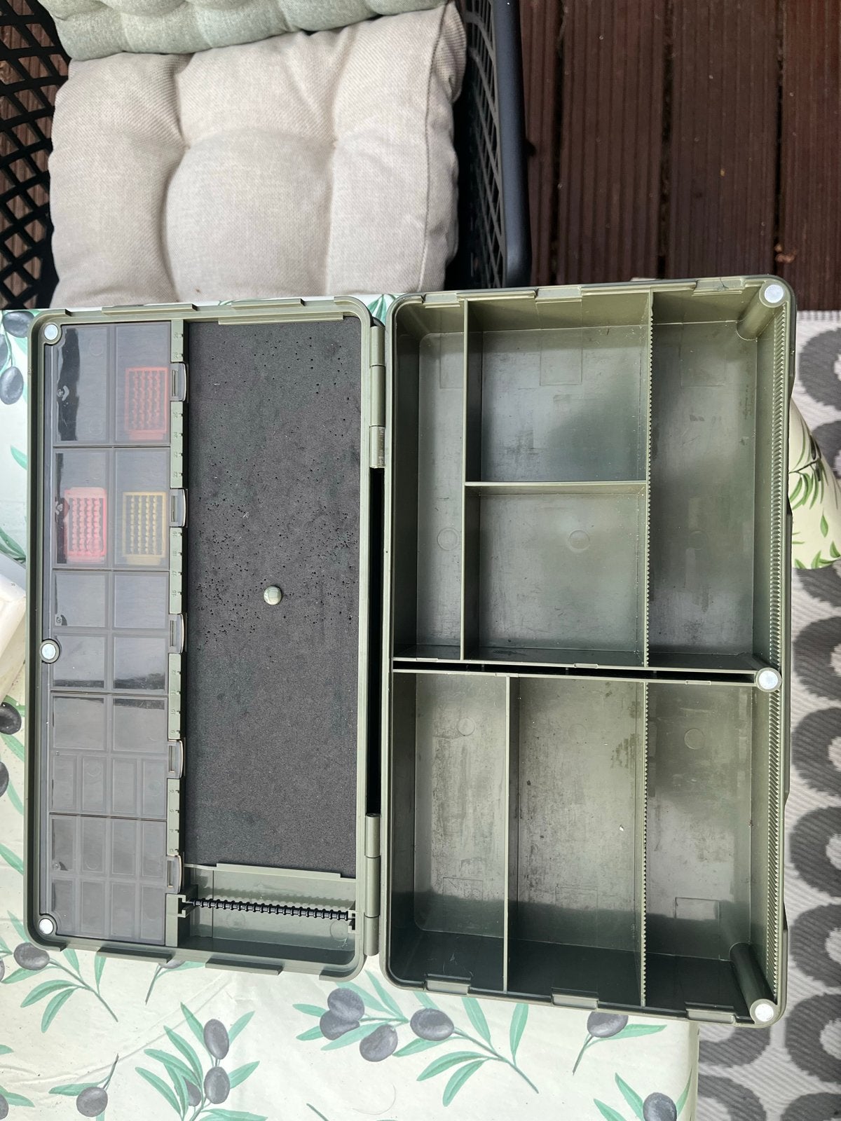 Visset: RidgeMonkey Tackle Box, lood en buzzbars, haken, Ophalen, Gebruikt, Overige typen