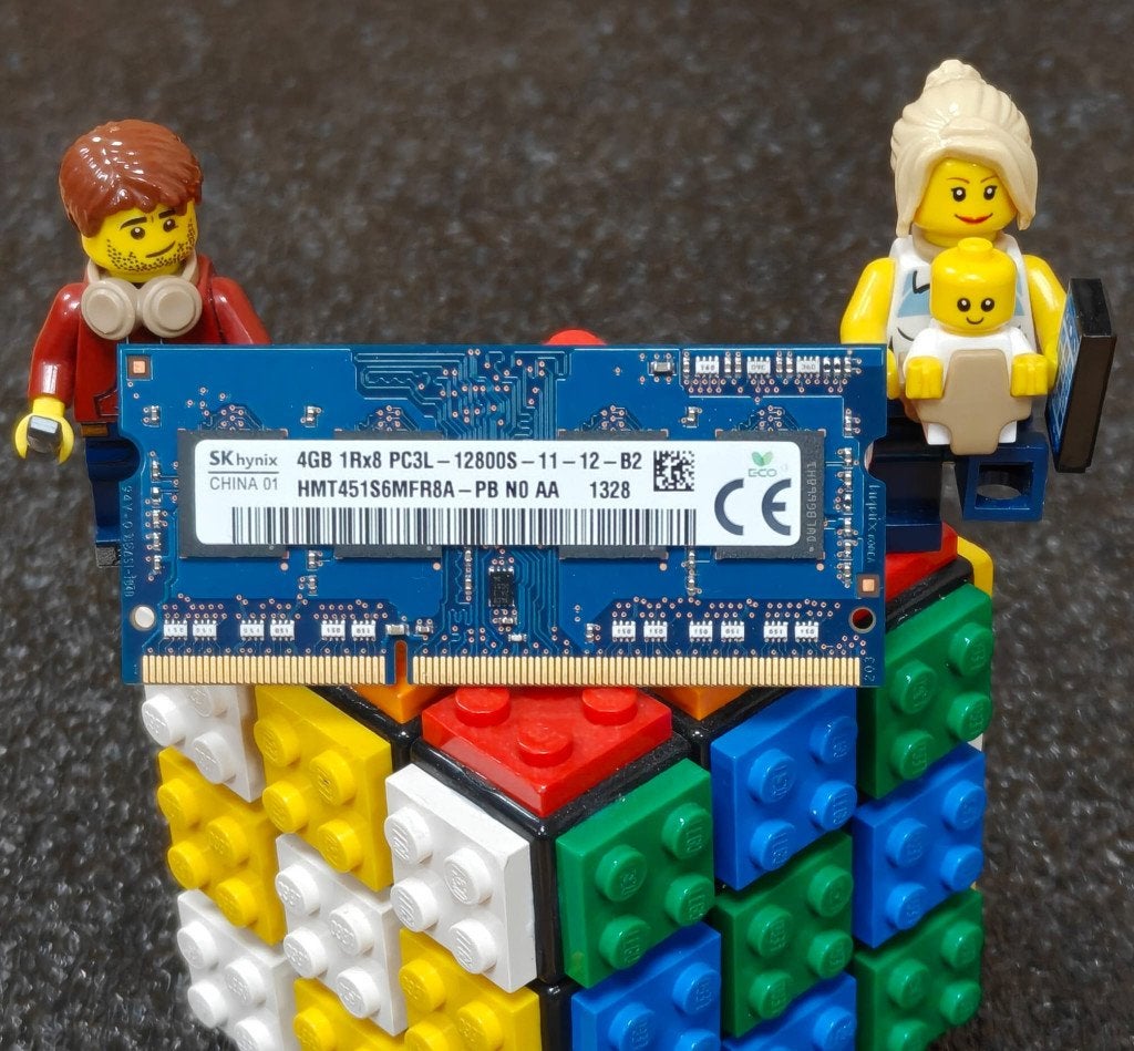 SK hynix HMT451S6MFR8A 4GB DDR3L SODIMM Geheugen, DDR3, Ophalen of Verzenden, Zo goed als nieuw, Laptop