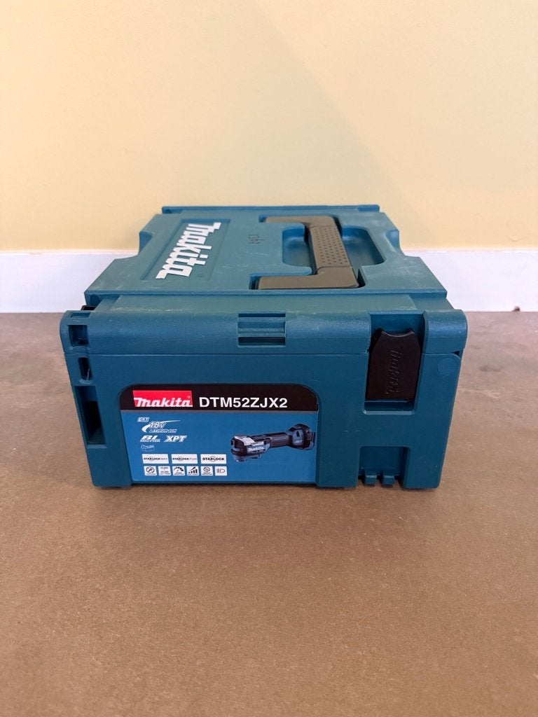 Makita DTM52 18V multitool Starlock Max met Mbox en bladen, Ophalen, Gebruikt