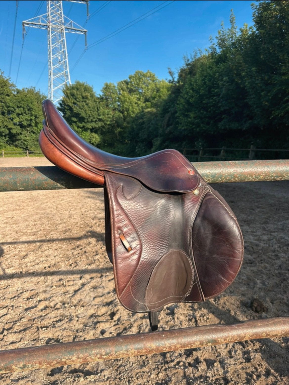 Prestige zadel 18 inch, Dieren en Toebehoren, Gebruikt, Ophalen of Verzenden, Springen, Middel