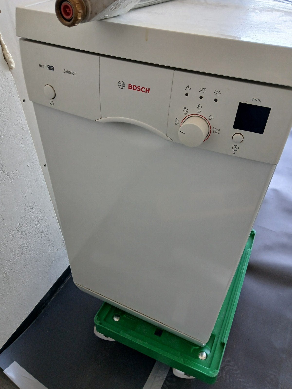 Bosch Silence Auto 3 in 1 Vaatwasser - 45 cm breed, Gebruikt, Voorspoelprogramma, Ophalen of Verzenden, 85 tot 90 cm