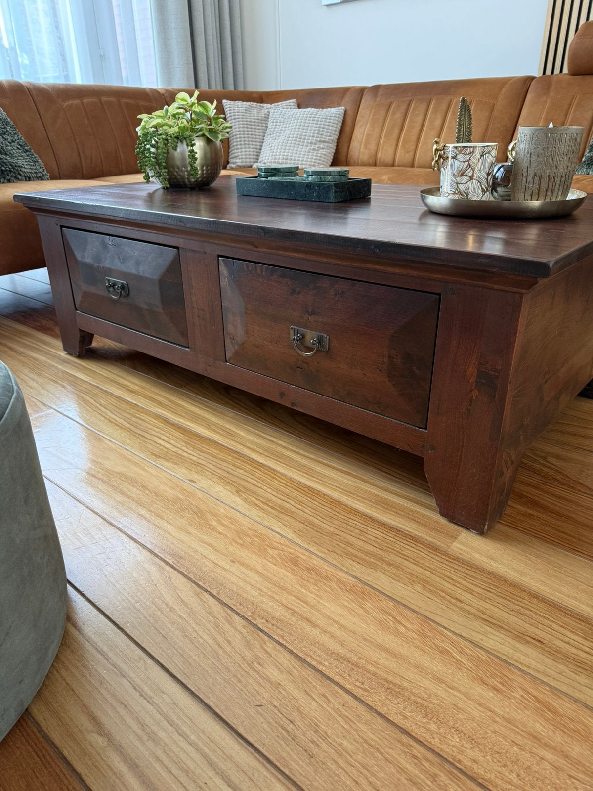 Mooie donker eiken salontafel, Ophalen, 100 tot 150 cm, 50 tot 100 cm, Zo goed als nieuw