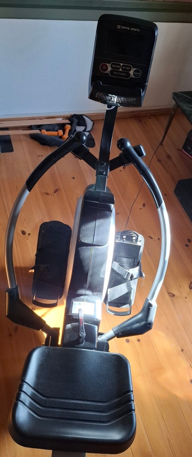 Foto 2 van roeitrainer zo goed als nieuw