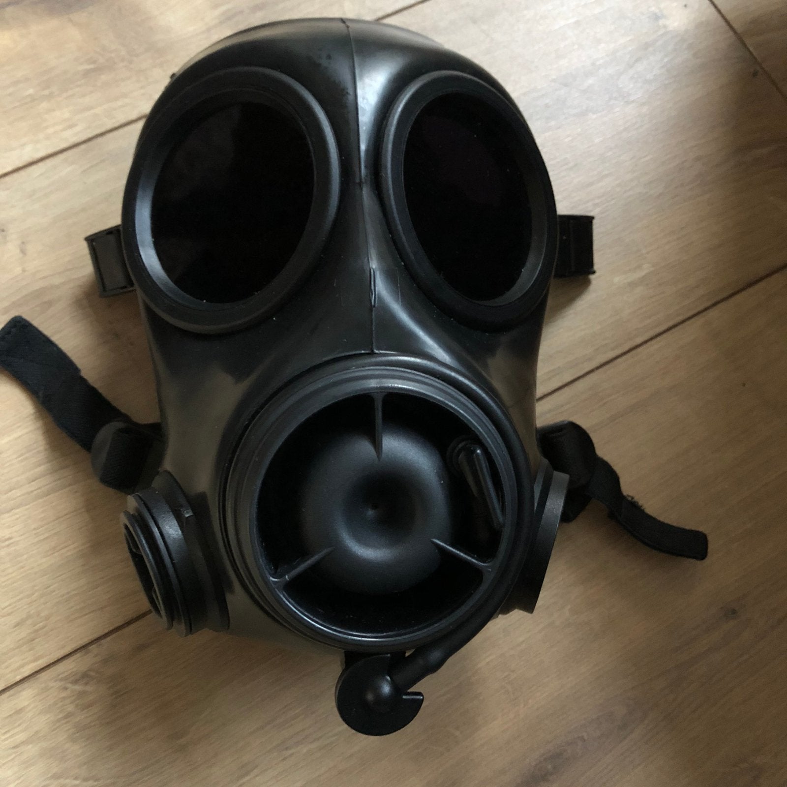 Mooi zwart gasmaker, Ophalen of Verzenden, Landmacht, Nederland, Kleding of Schoenen