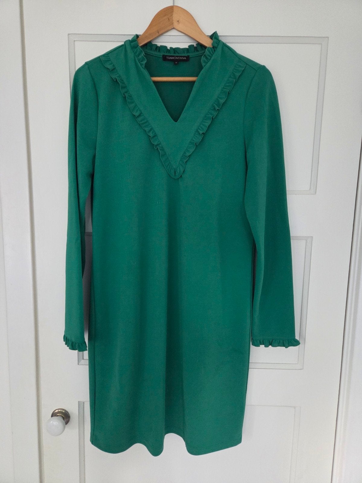 Tramontana Groene Jurk met Ruches - Maat M, Kleding | Dames, Maat 38/40 (M), Tramontana, Ophalen of Verzenden, Zo goed als nieuw