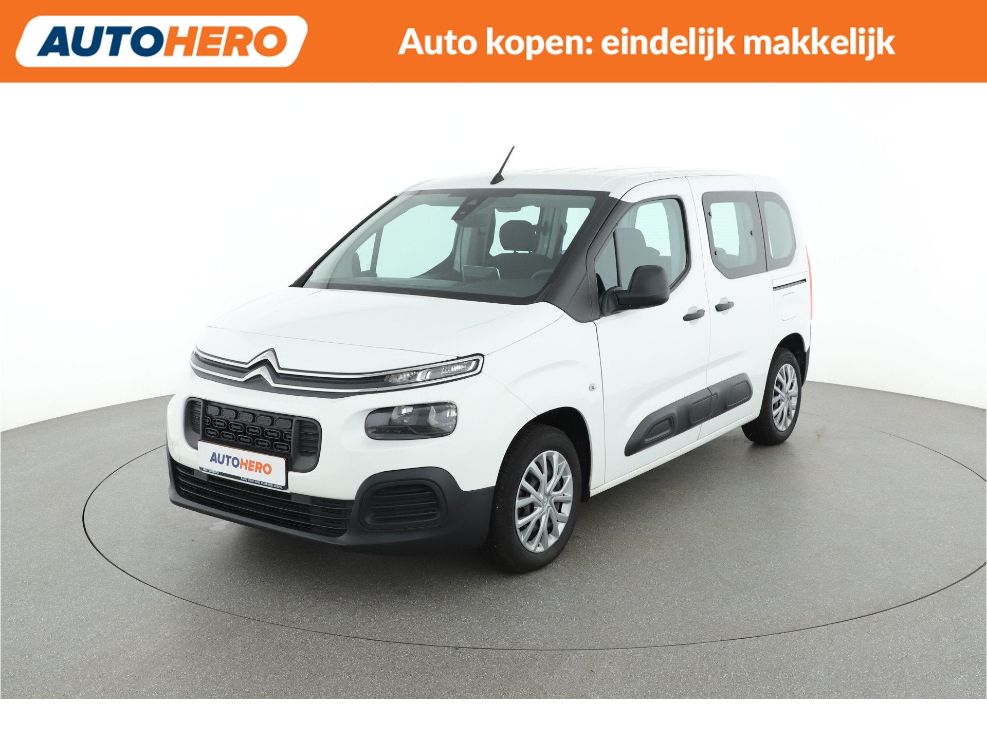 Citroën Berlingo 1.2 PureTeech Live M | PL02903 |, Auto's, Voorwielaandrijving, Stof, Gebruikt, 1199 cc
