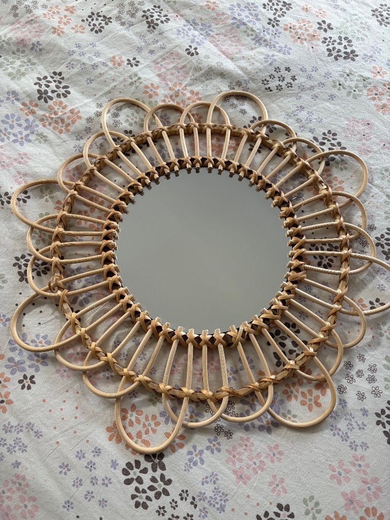 Rotan spiegel, Huis en Inrichting, Woonaccessoires | Spiegels, Ophalen, Minder dan 50 cm, Rond, Zo goed als nieuw
