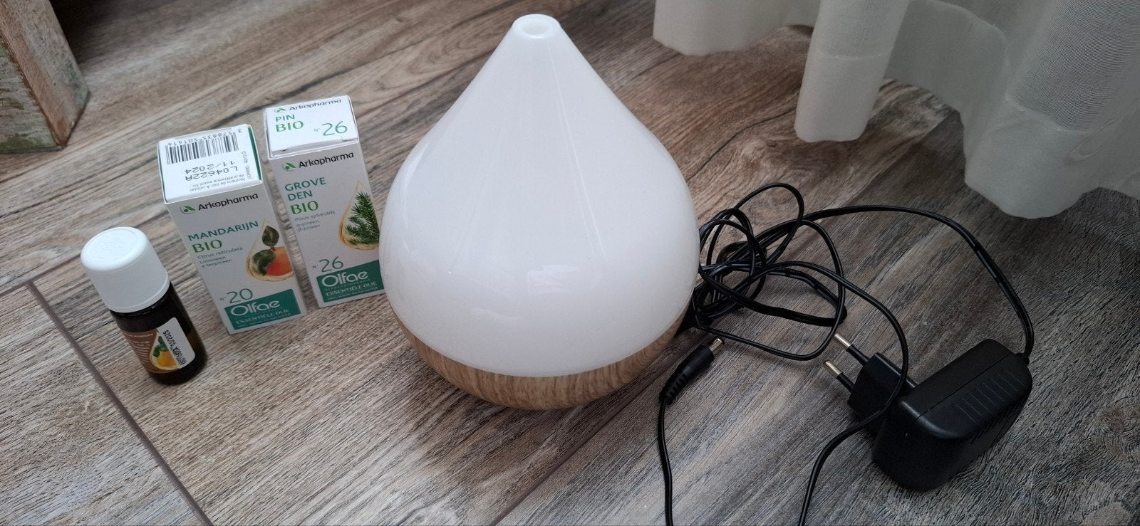 Aroma diffuser met etherische oliën, Ophalen, Zo goed als nieuw
