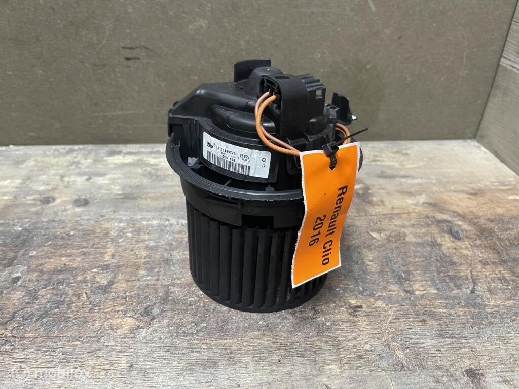 Aanjagermotor Renault Clio IV ('12-'19) T1029527H, Gebruikt, Renault, Ophalen of Verzenden