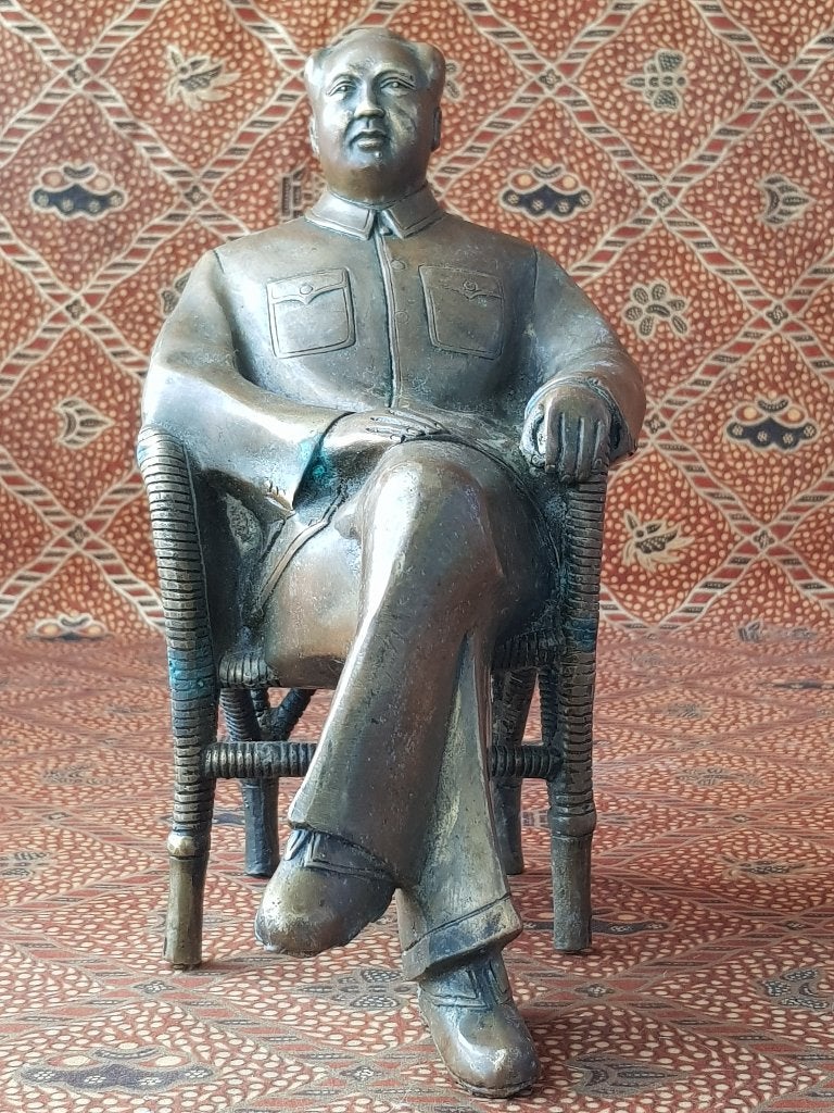 Mooi zwaar oud Chinees brons beeld van Mao Zedong 22,2 cm.