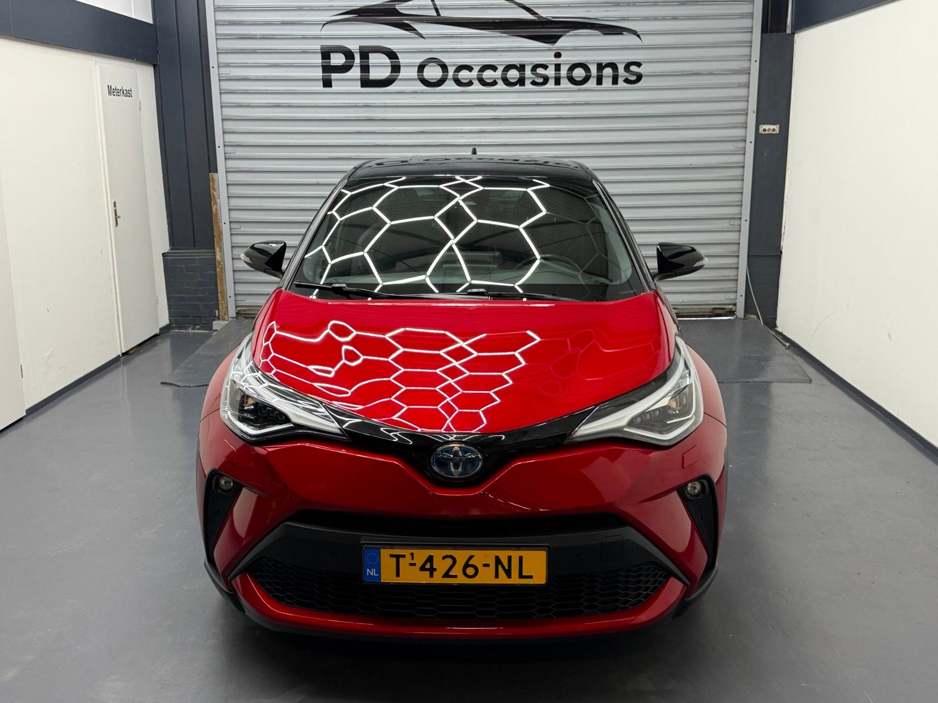 Toyota C-HR 1.8 Hybrid Dynamic Bi-Tone - Trekhaak - Camera -, Dealer onderhouden, 4 cilinders, Leder en Stof, Hybride Elektrisch/Benzine