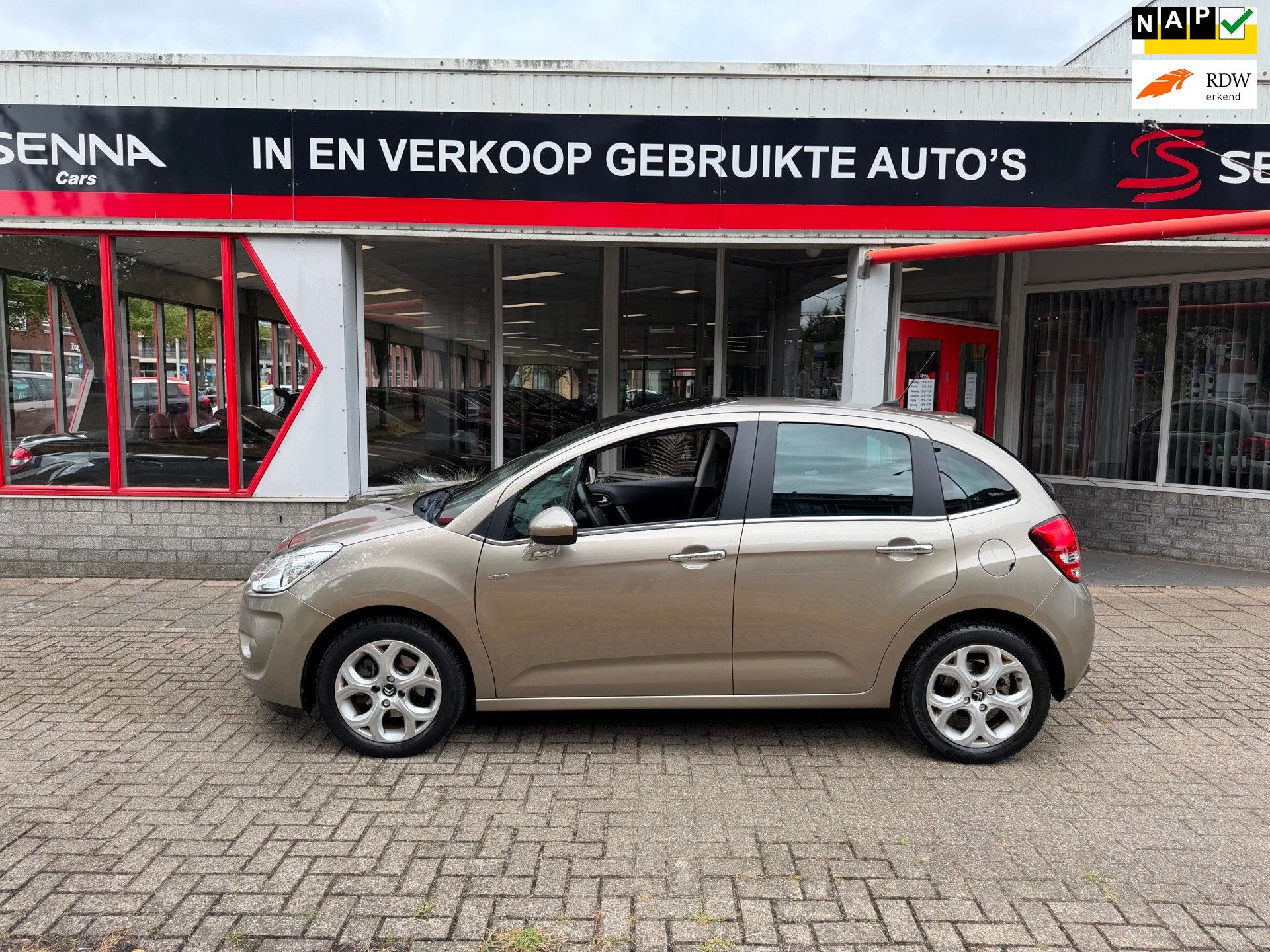 Citroen C3 1.6 VTi Exclusive Automaat - 2011 - 135 Dkm NAP !, Auto's, Citroën, Euro 5, Gebruikt, 4 cilinders, Bedrijf