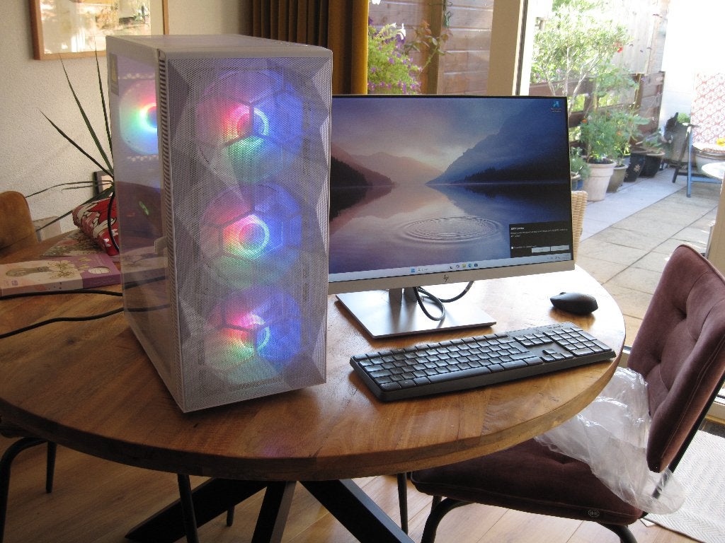 Game PC i5-12400-GHZ-RX 5700XT 8GB-1TB-500 SSD-16GB, Computers en Software, Ophalen, Virtual Reality, Nieuw, 2 TB