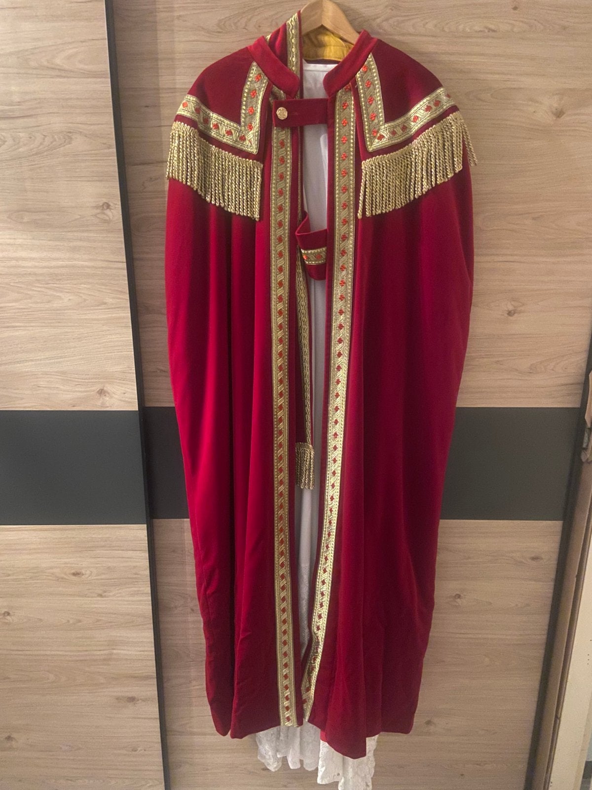 Sinterklaas pak - kostuum inclusief nieuwe mijter!, Diversen, Sinterklaas, Ophalen of Verzenden, Zo goed als nieuw
