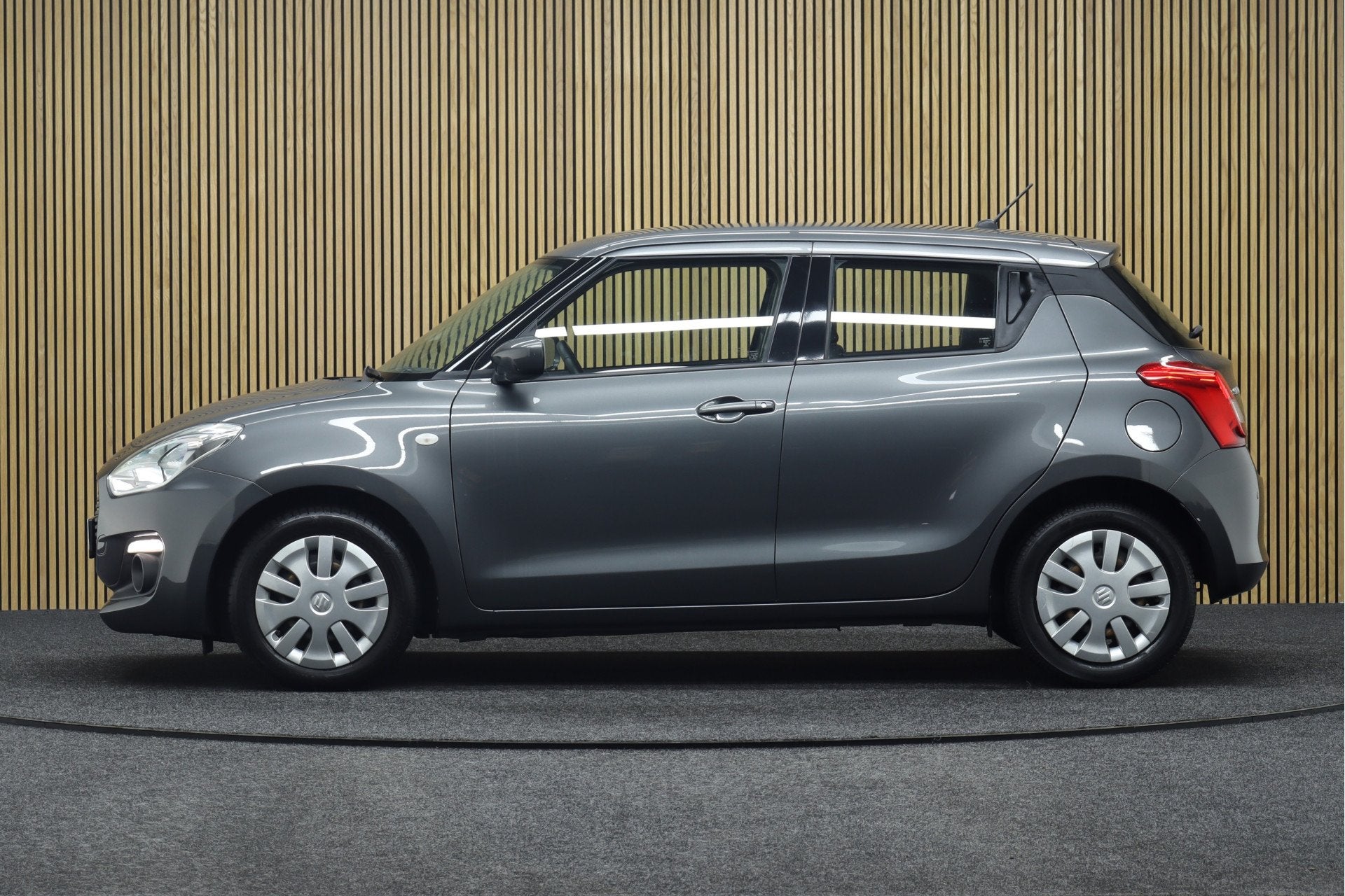 Suzuki Swift 1.2 Comfort | Airco | Navigatie | Apple Carplay, 12 maanden, Stof, Gebruikt, 4 cilinders
