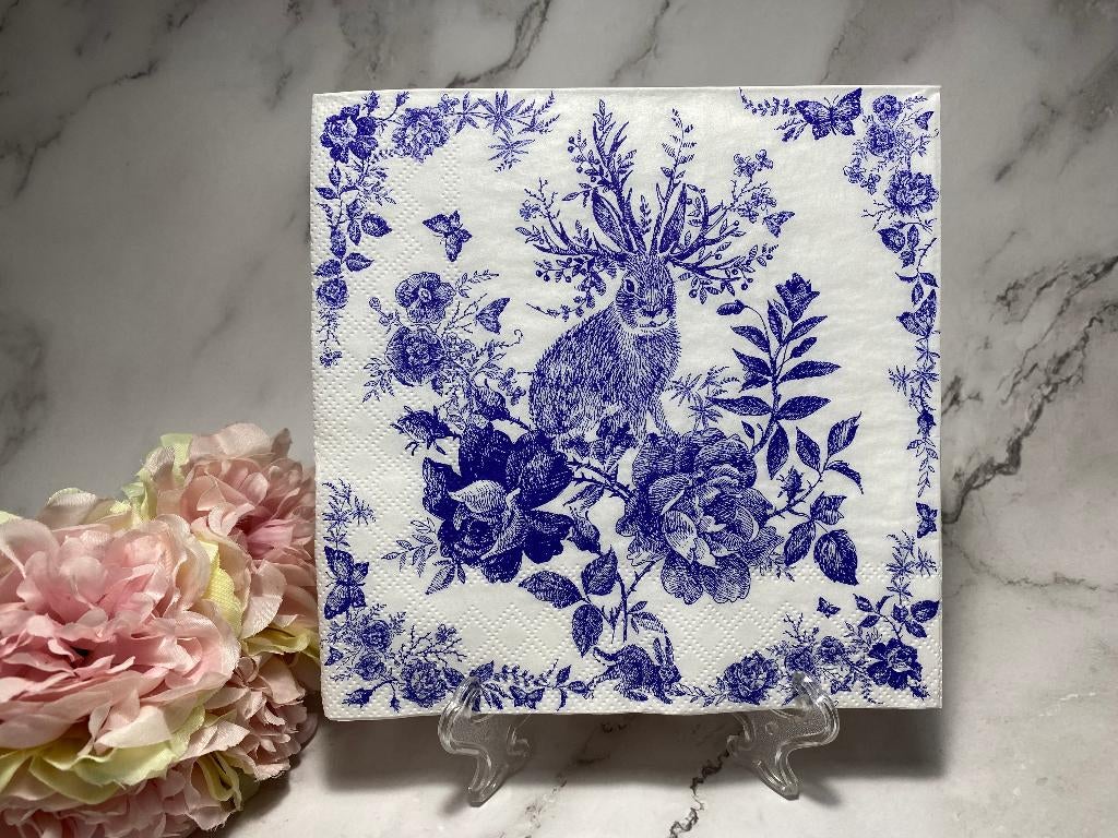 Knutsel servetten Delfts blauw haas rozen vlinder nr 650, Ophalen of Verzenden, Nieuw